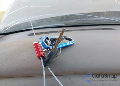 2005 Chevrolet Tahoe Ls из США, поврежденный, VIN 1GNEC13V75R203875